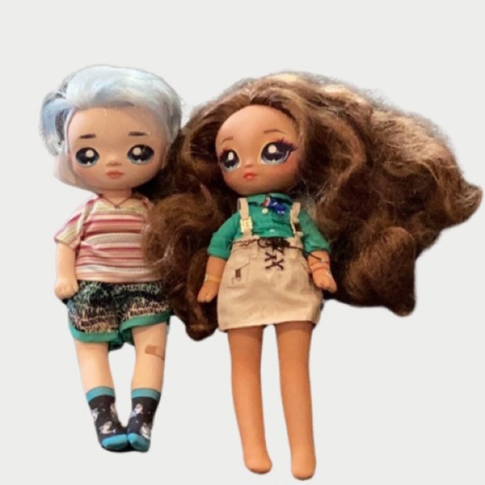 Na! Na! Na! Surprise Dolls Amelia Outback & Quinn Nash